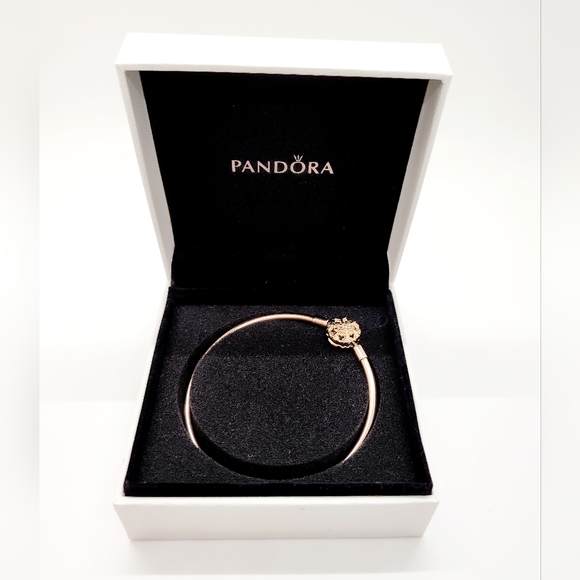 Pandora Moments Sparkling Snowflake Clasp Bangle In Rose Gold - Picture 3 of 13